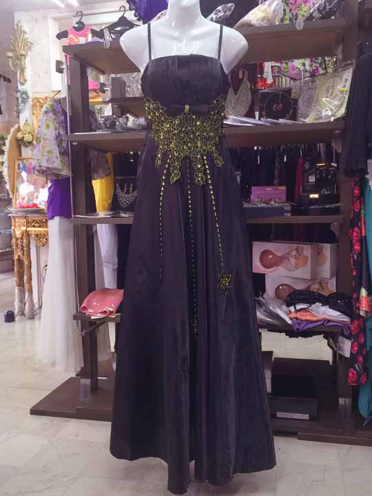 20160903　6534　ブラック地　金糸とスパンコールのフラワー刺繍ロングドレス　Ｍサイズ