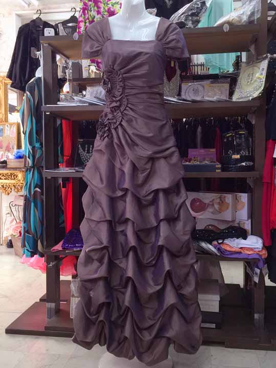 20161205　5432　モカ地　フラワーギャザーとバルーンティアードのオフショルダーロングドレス　Ｍサイズ